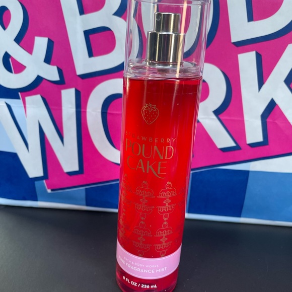 BBW Strawberry Poundcake Fine Fragrance - Picture 1 of 1